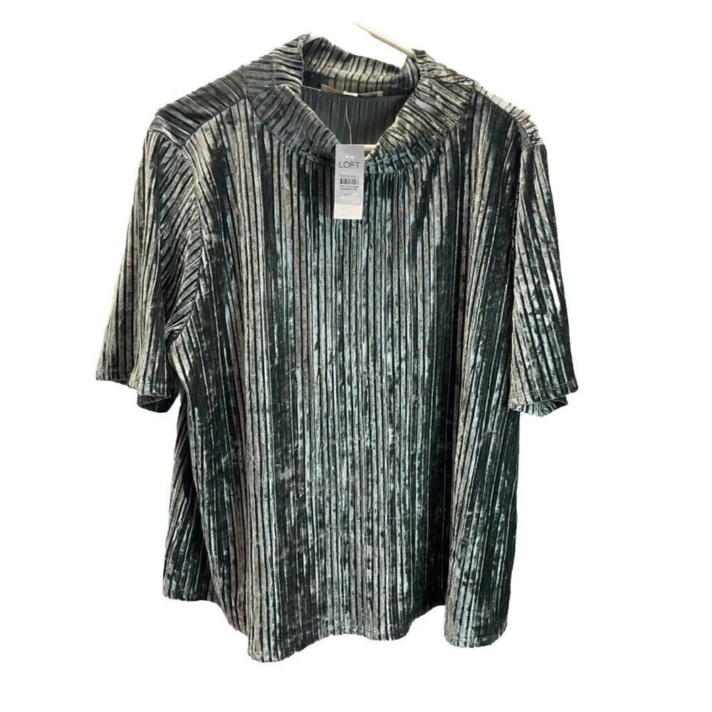 NEW LOFT Velvet Top plus size XXL short sleeve Mock neck Holiday festive shiny
